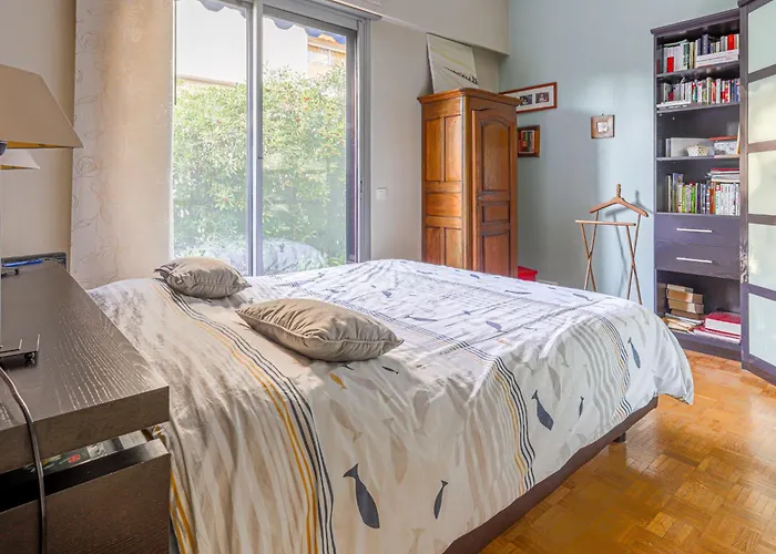 公寓 Terrasses De La Baie Des Anges By Interhome