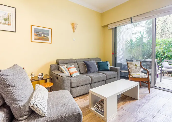 公寓 Terrasses De La Baie Des Anges By Interhome