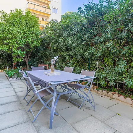 Terrasses De La Baie Des Anges By Interhome Apartamento